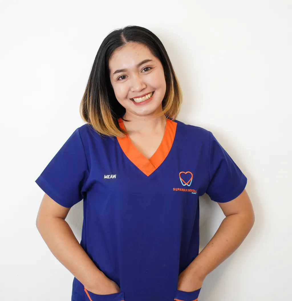 กชกร  องอาจ (ผู้ช่วยเหมียว)